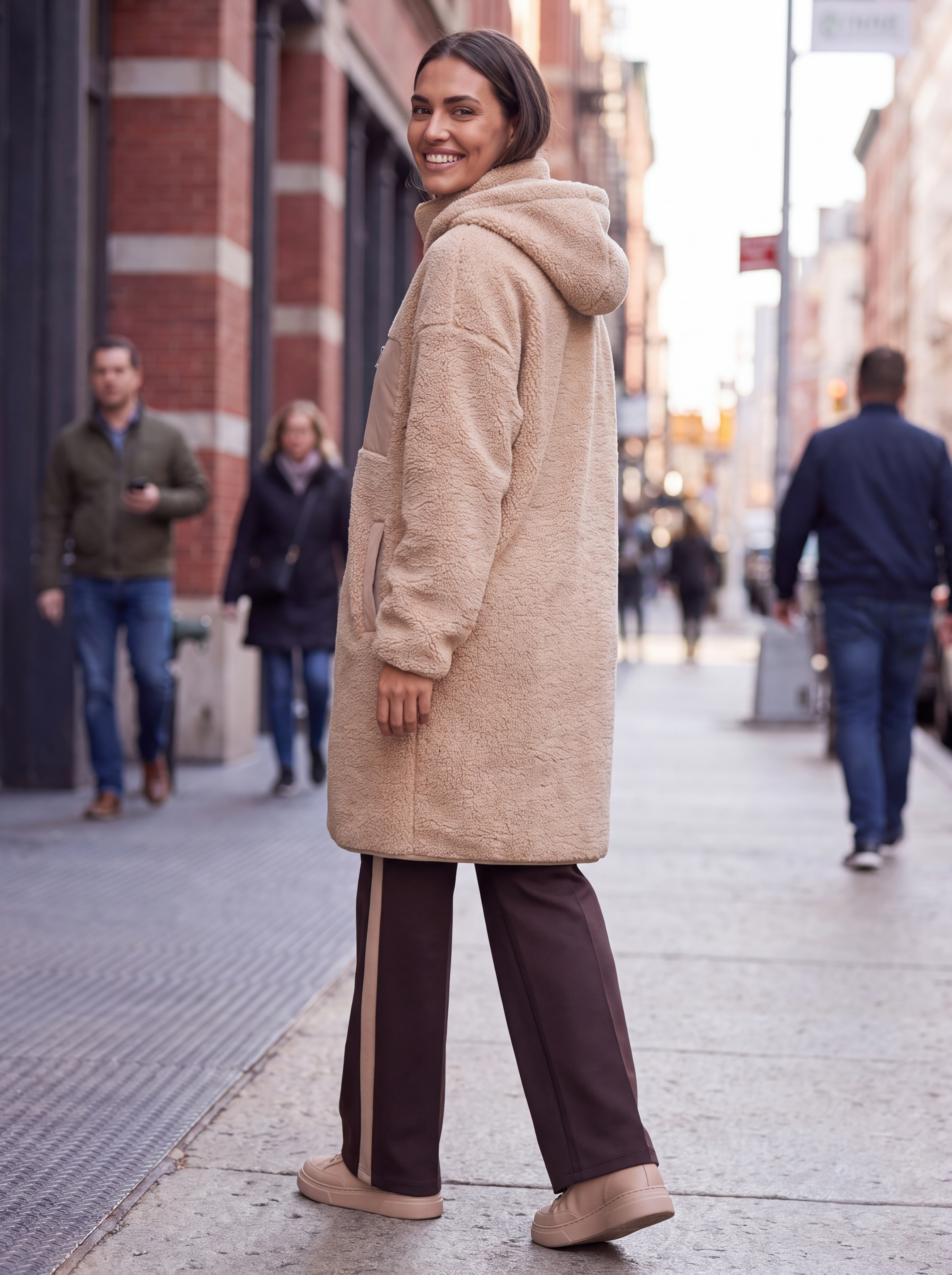Dámsky plyšový kabát s kapucňou BROADWAY NYC FASHION ECRU BÉŽOVÁ s.WEAR 3